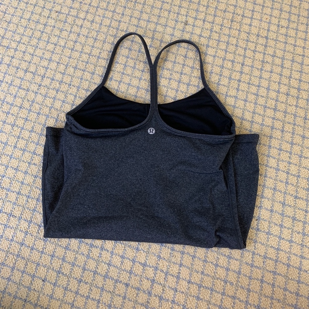 Lululemon grey tank